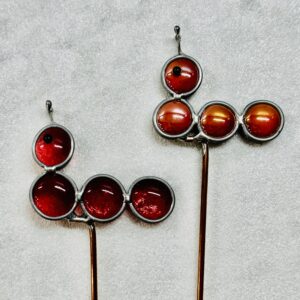 Caterpillar fused plant stake